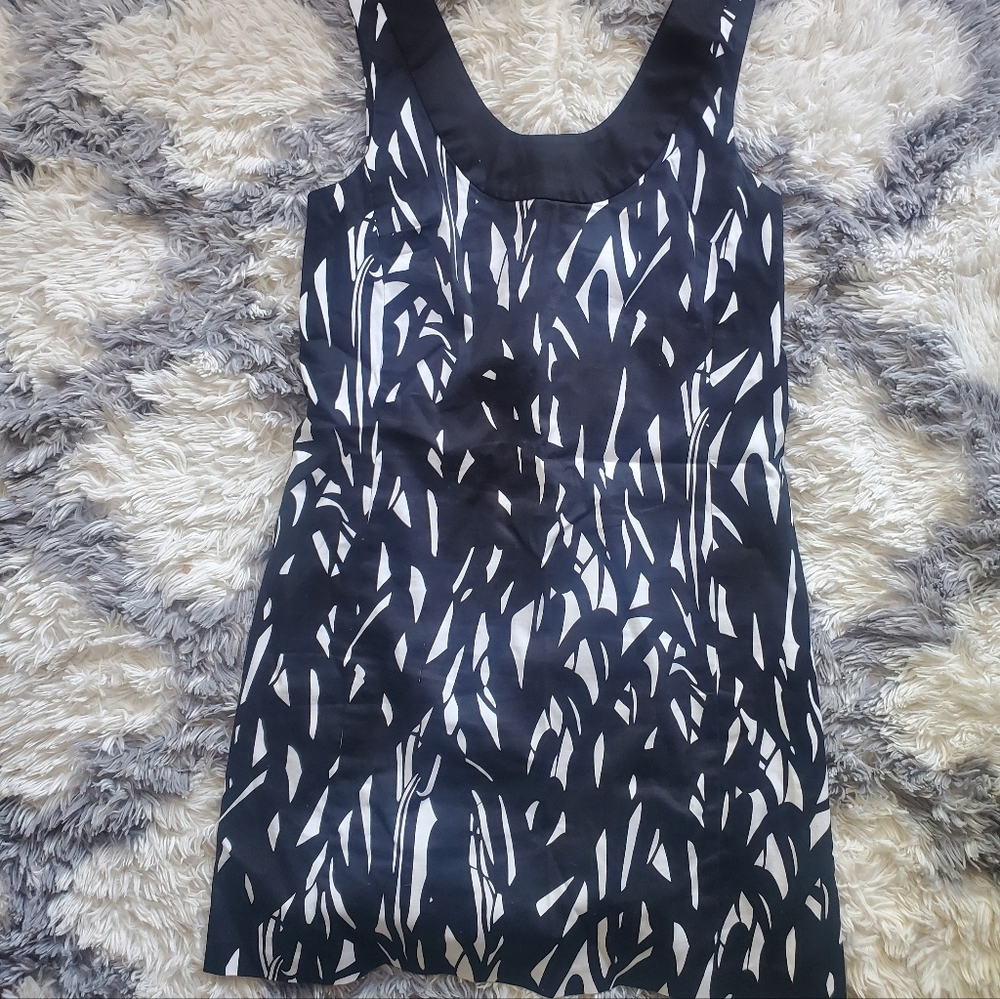 Beautiful black and white business dress